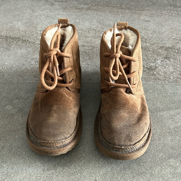 UGG Neumel II Boot in Chestnut - Picture 1 of 12